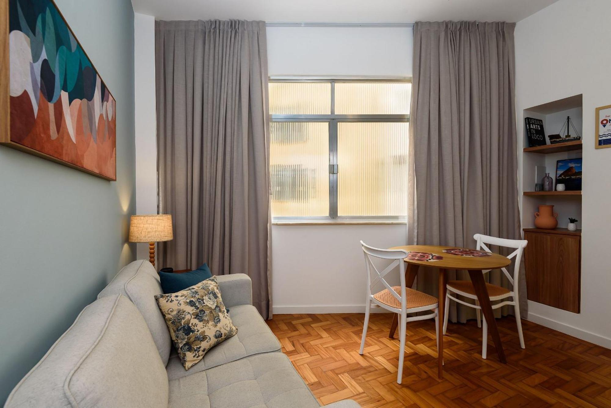 Charmoso Qto&sala A 200m Da | Nsc 919/902 Apartamento *