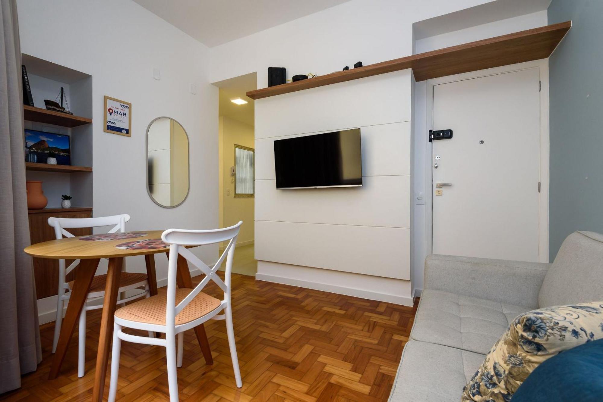 Charmoso Qto&sala A 200m Da | Nsc 919/902 Apartamento *